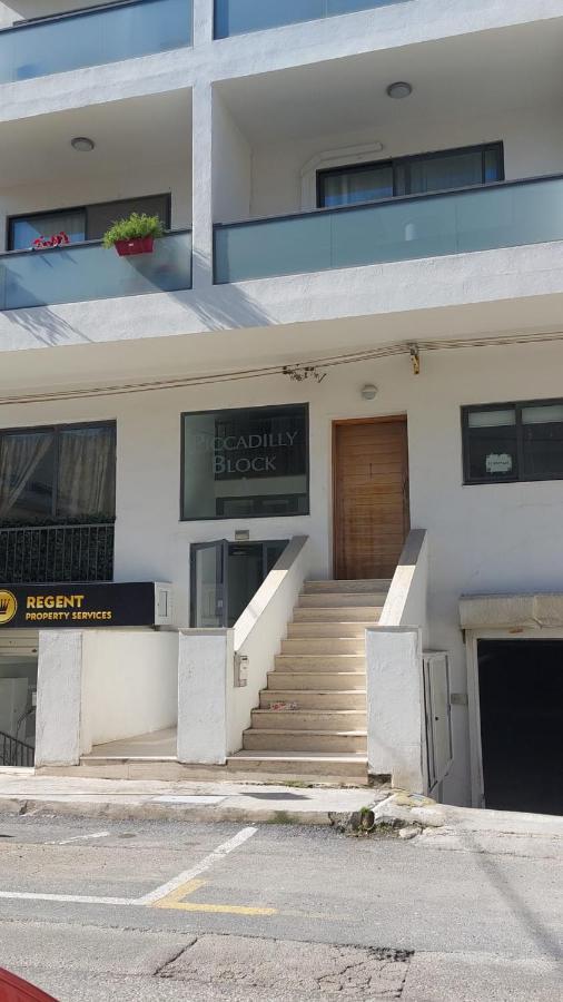 Large And Modern 2Bedroom With Balcony Glub1-1 Gzira Екстериор снимка
